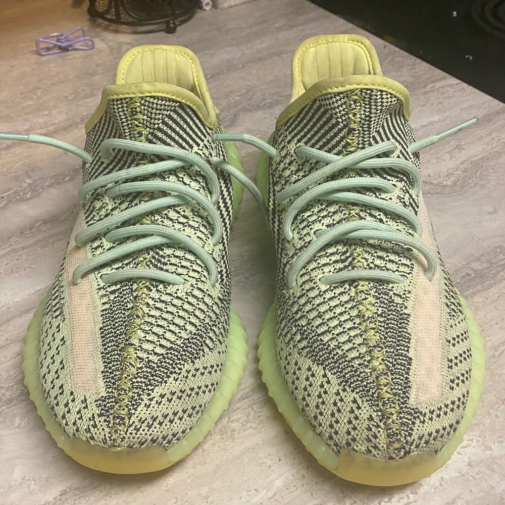 Yeezy 350 boost v2 yeezreel size 8.5